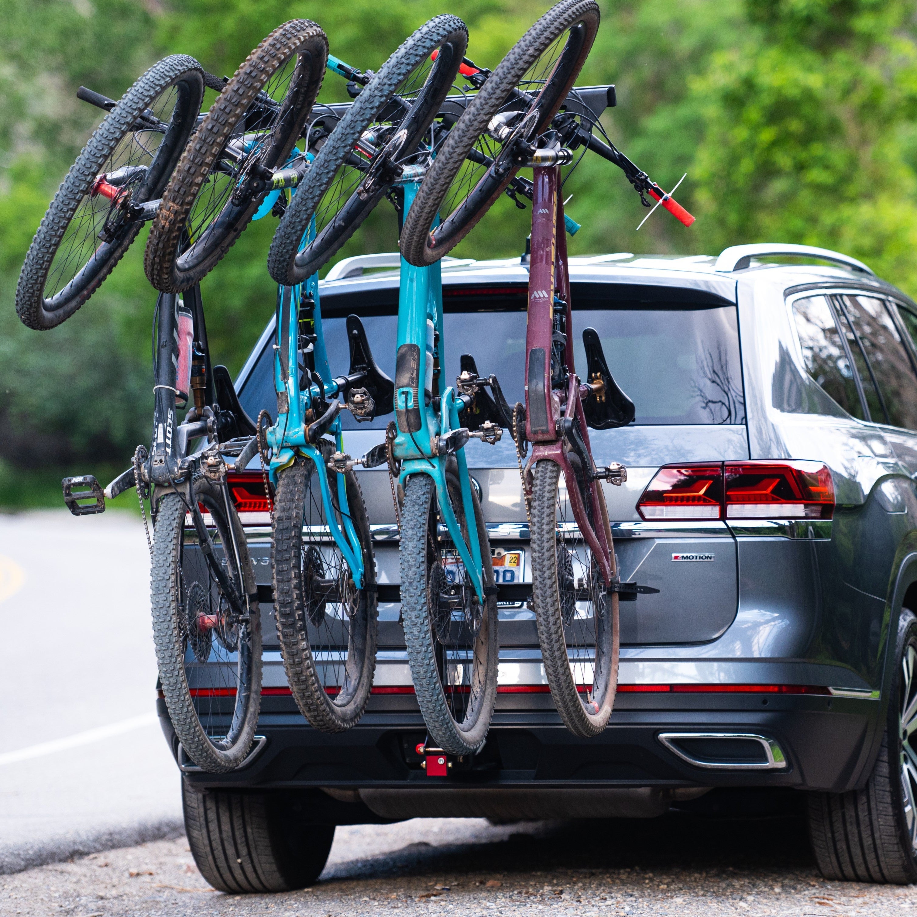 Chuck Rack 4-Bike Vertical Rack
