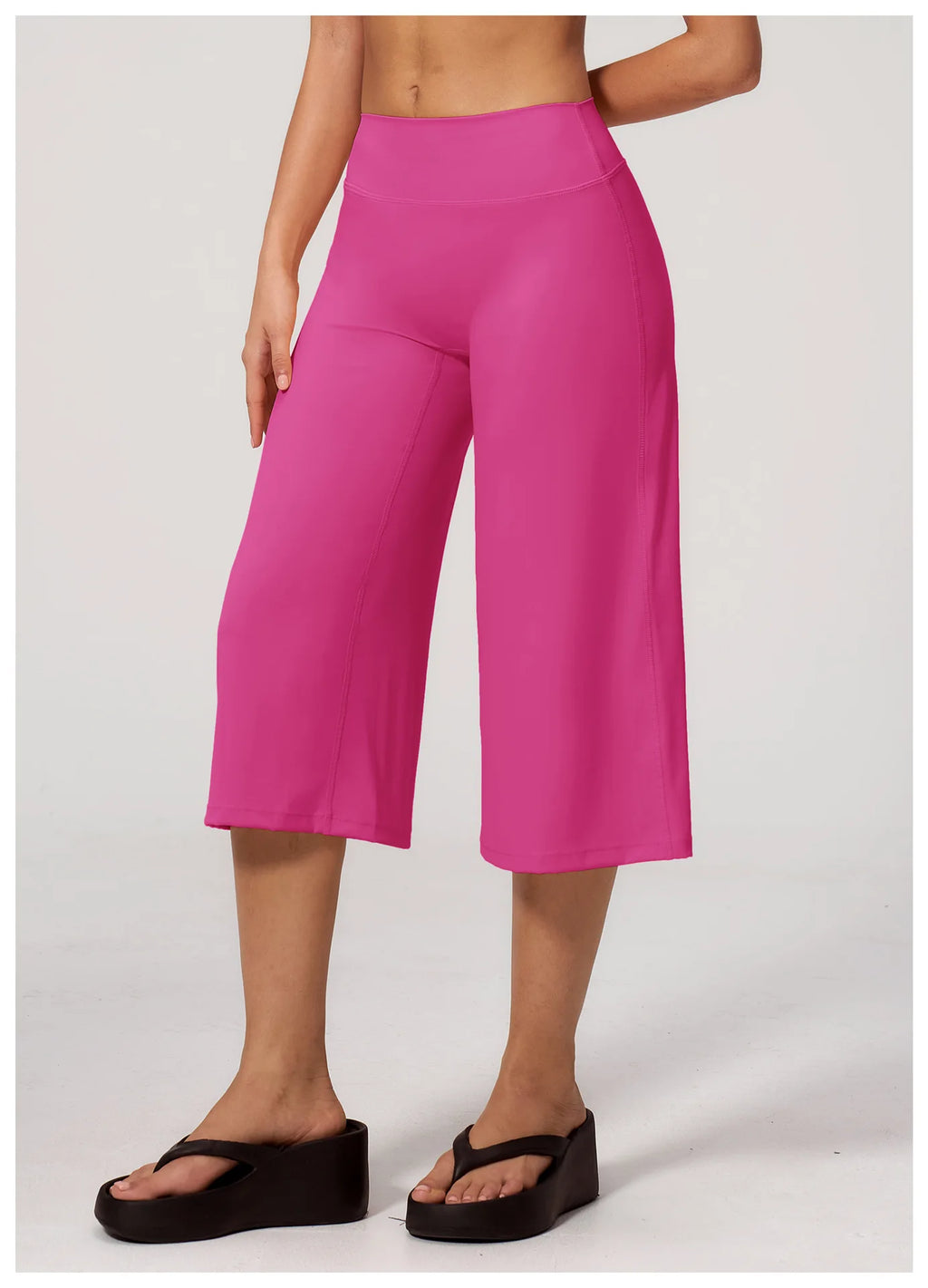 NLW High-Waisted Flared Capri Pants