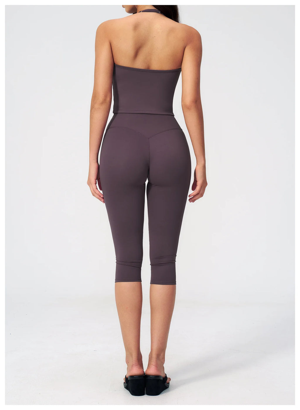 NLW- 2-Piece Seamless Capri Workout Set