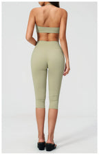 NLW- 2-Piece Seamless Capri Workout Set