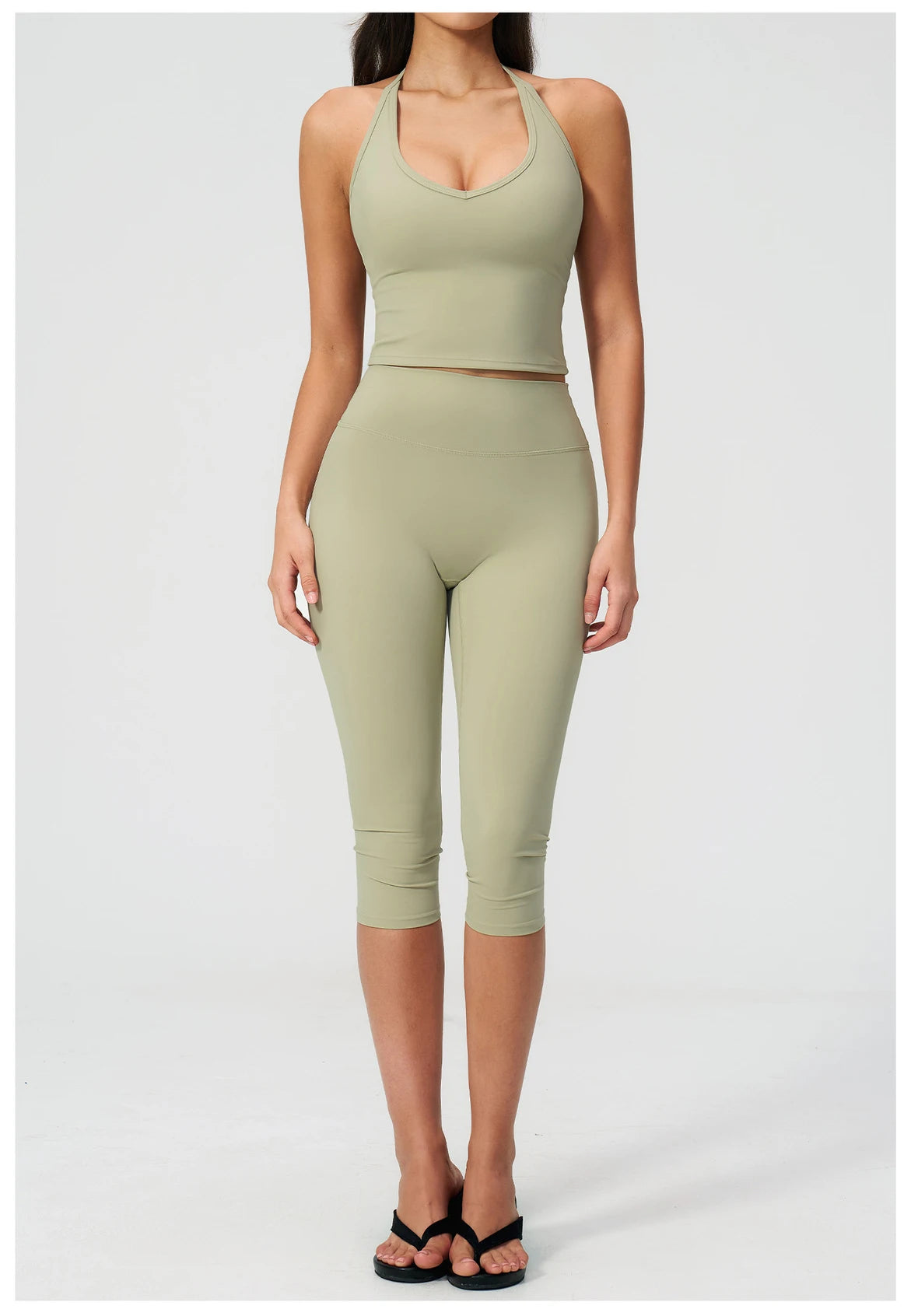 NLW- 2-Piece Seamless Capri Workout Set
