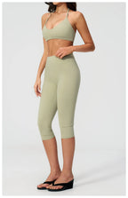 NLW- 2-Piece Seamless Capri Workout Set