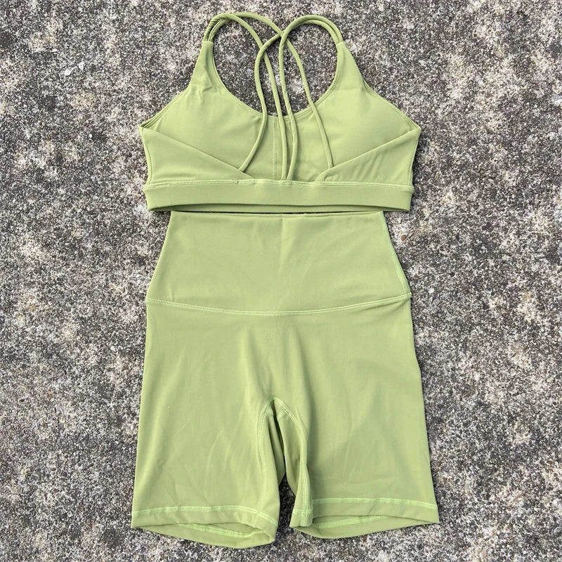 NLW Cross-Back Sports Bra & Short Leggings 2-Piece Tracksuit – Seamless Gym Workout Set
