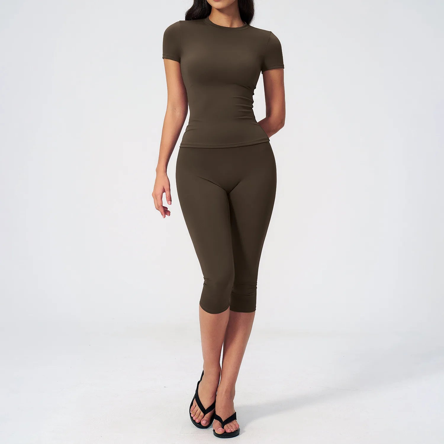 NLW- 2-Piece Seamless Capri Workout Set