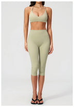 NLW- 2-Piece Seamless Capri Workout Set