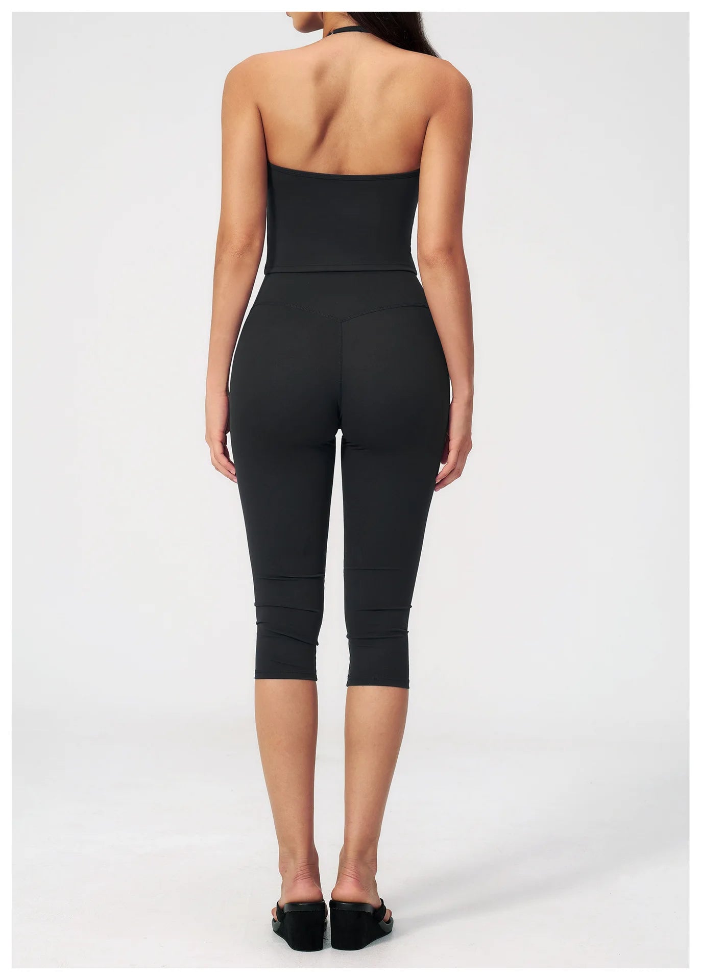 NLW- 2-Piece Seamless Capri Workout Set