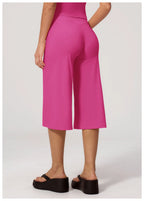 NLW High-Waisted Flared Capri Pants