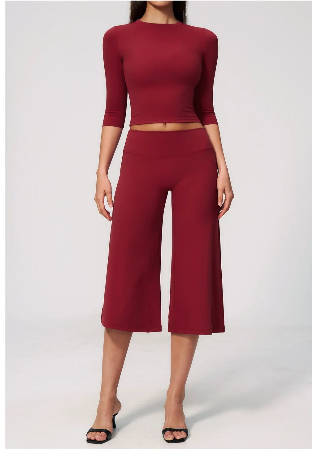 NLW Seamless Yoga Suit – 2-Piece Crop Sleeve & Capri Gym Set
