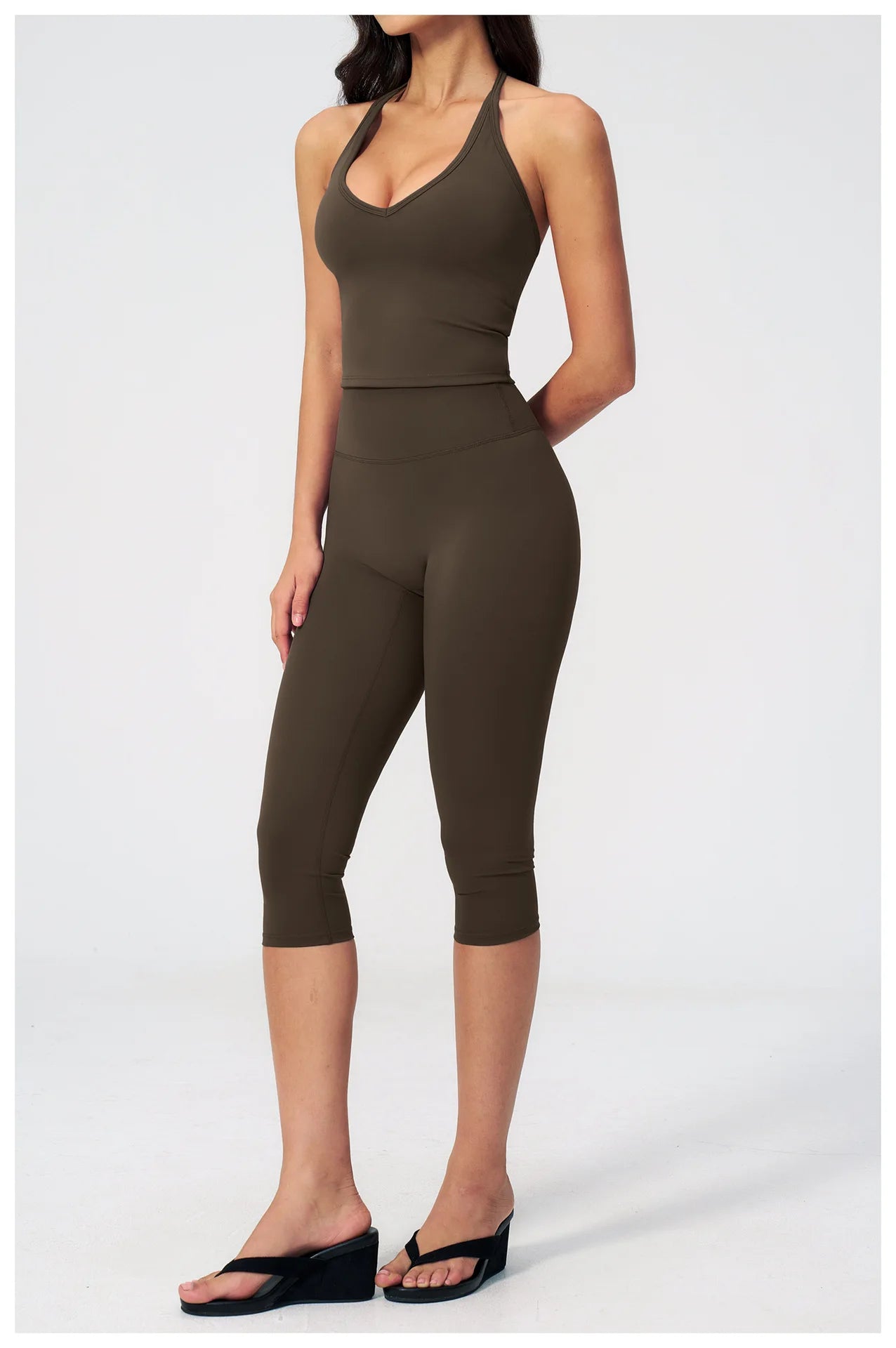 NLW- 2-Piece Seamless Capri Workout Set