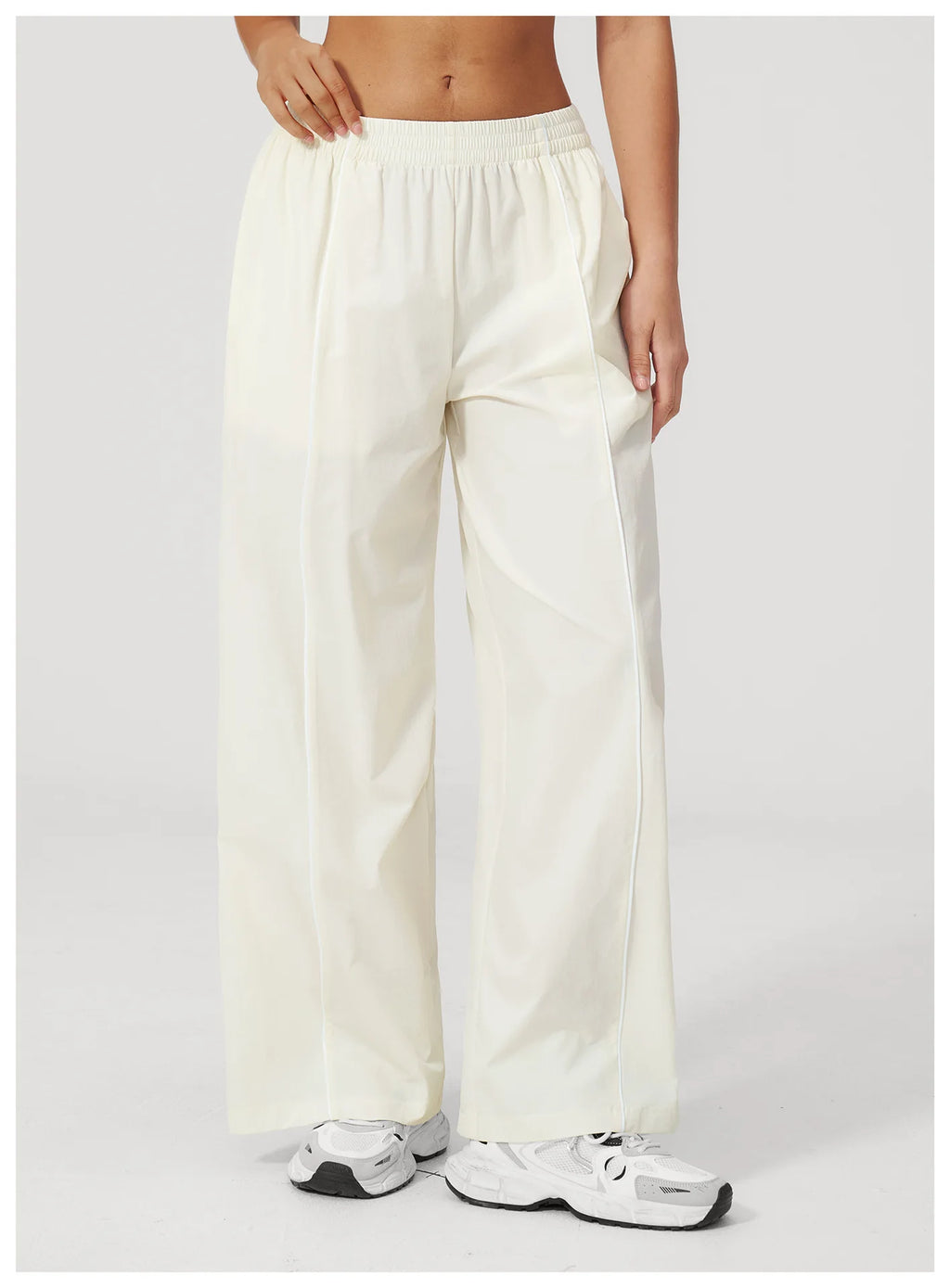 Loose Fit Contrasting Lines Sports Pants | Women's UV-Protection Yoga & Fitness Pants