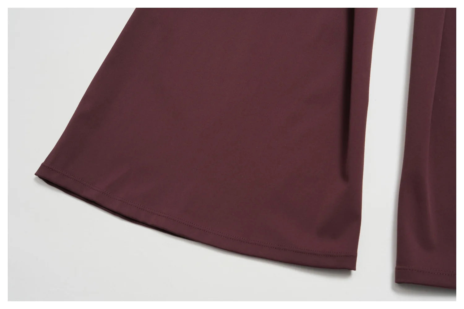 NLW High-Waisted Flared Capri Pants