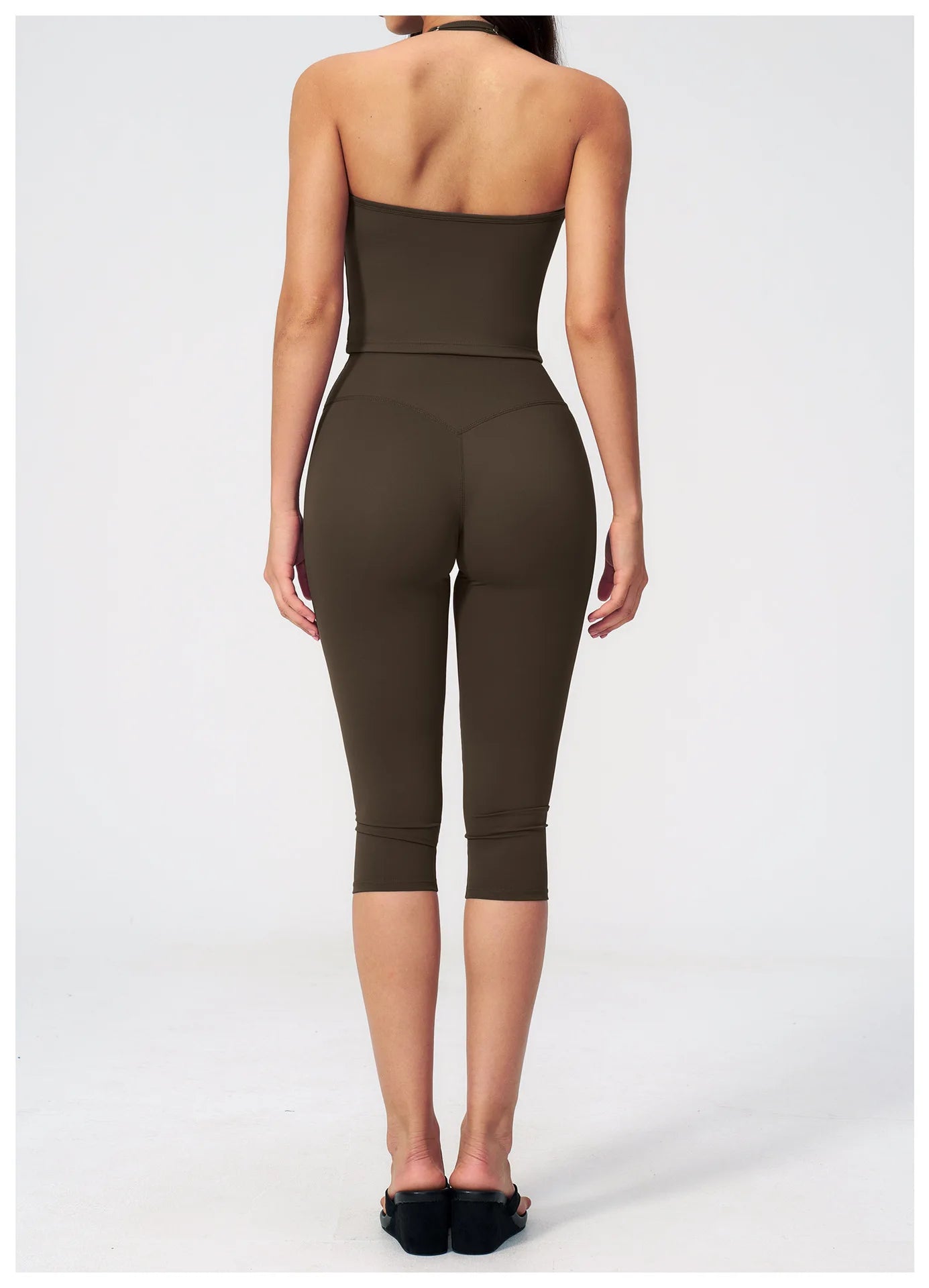 NLW- 2-Piece Seamless Capri Workout Set