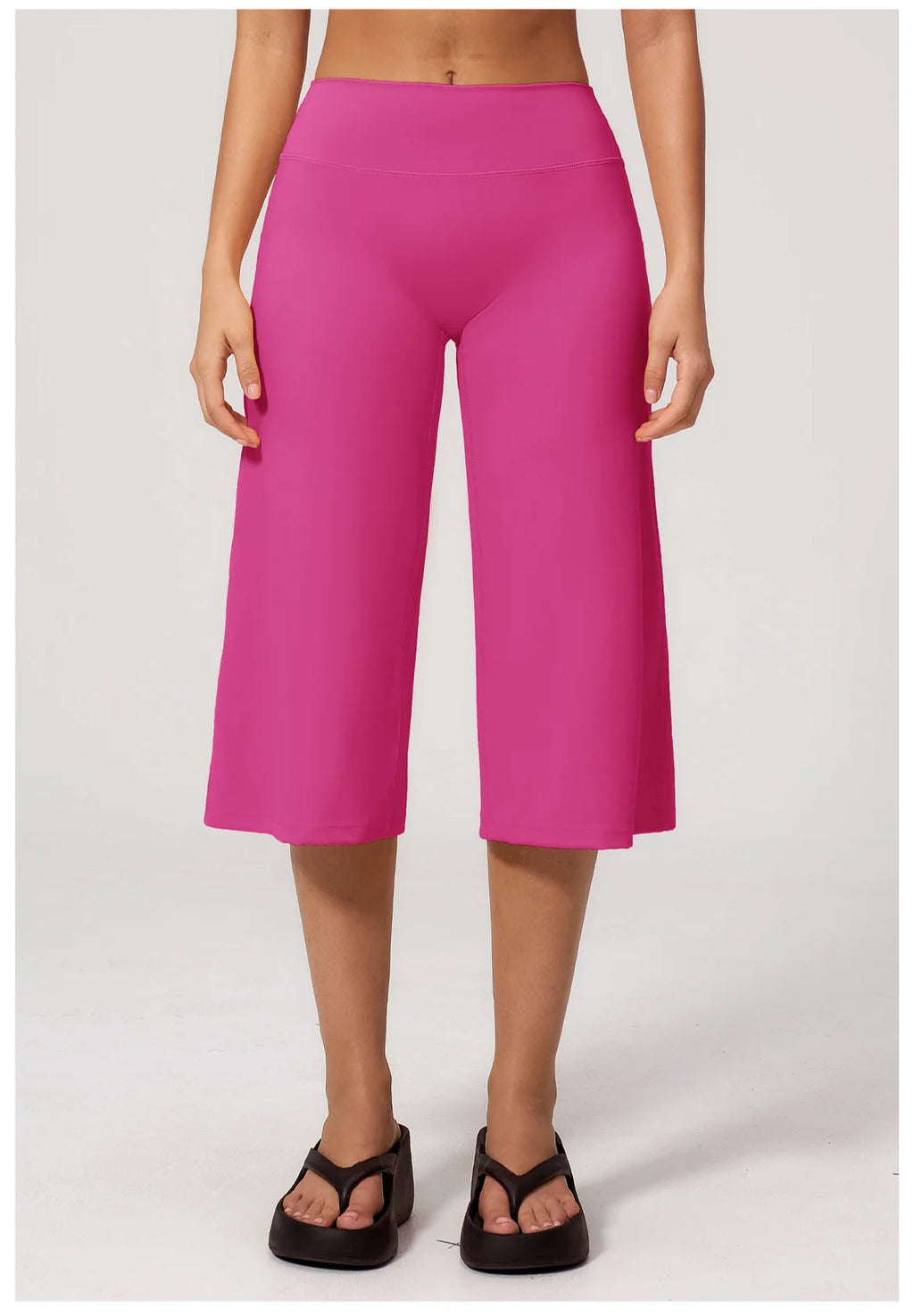 NLW High-Waisted Flared Capri Pants
